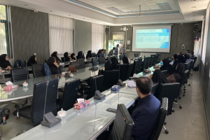 جلسه هماهنگی و آموزشی با حضور کارشناسان بهداشت حرفه‌ای صنایع شهرستان‌های هرند، کوهپایه و جرقویه "