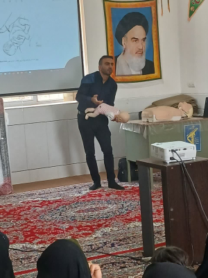 " حضور آقای عباسی جهت آموزش های کمک های اولیه "