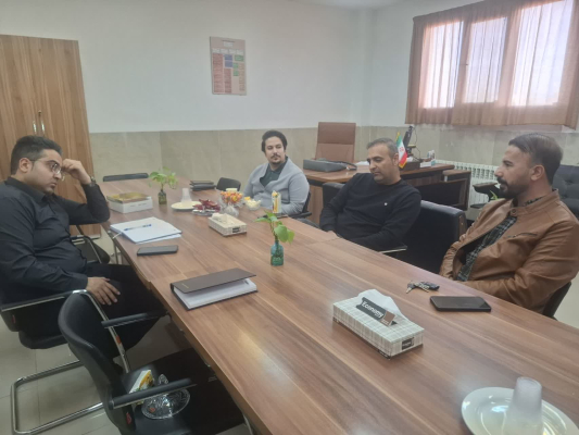 " برگزاری جلسه برون بخشی مدیر شبکه با دهیار و مسئول فنی داروخانه اسلام آباد "