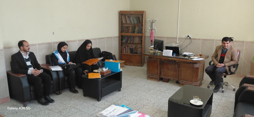 " بازدید مشترک مرکز بهداشت و آموزش و پرورش از مدرسه متوسطه دوم شبانه‌روزی معین امین اسلام آباد "