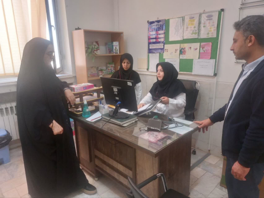  بازدید کارشناس محترم گسترش مرکز بهداشت استان از ستاد شبکه بهداشت‌ و‌ درمان شهرستان هرند و مرکز خدمات جامع سلامت شبانه روزی هرند واسلام آباد