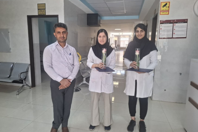 " خانم دکتر قاسمی و خانم دکتر کاشی مرکز جاکع سلامت اسلام آباد "