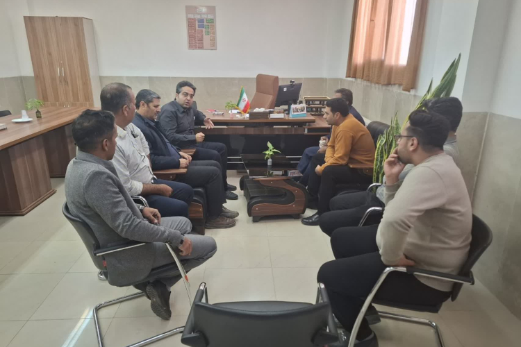 ⭕️برگزاری نشست دهیاران روستاهای شهرستان با مدیر شبکه بهداشت و درمان شهرستان هرند