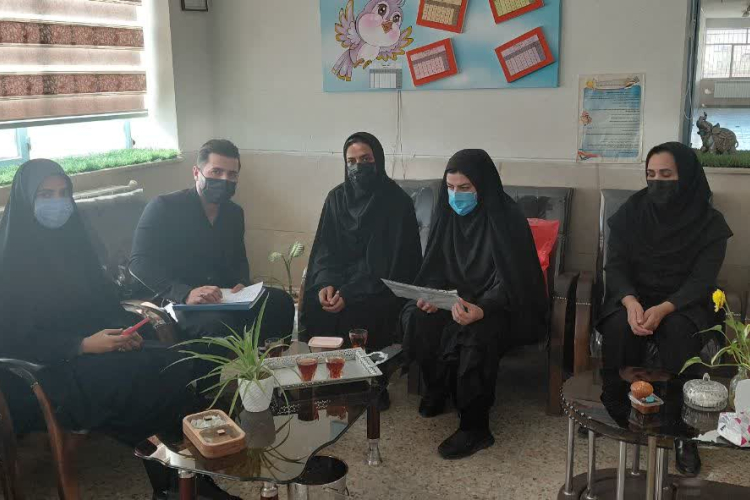 " جلسه بررسی طغیان سرماخوردگی در مدارس اژیه "