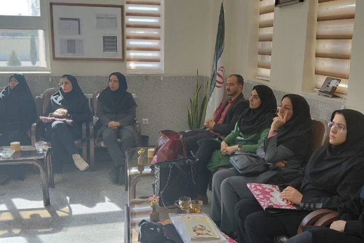 ⭕️بازدید مشترک واحد  سلامت نوجوانان و جوانان و مدارس و بهداشت محیط و تغذیه  از مدارس شهر هرند