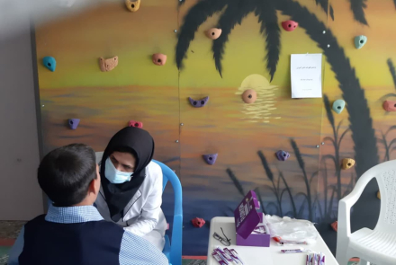 " وارنیش تراپی مدارس روستاهای اسلام آباد با حضور خانم زمانی زاده ، خانم و آقای قدرتی "