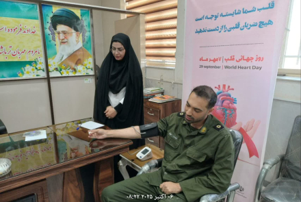 "خانم احمدی و اقای دهقانی در کلانتری اژیه"