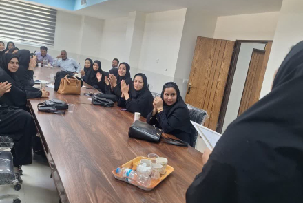 ⭕️تقدیر از سرکار خانم عزیزی بهورز روستای کمندان به پاس فعالیت در زمینه بانک شیر مادر