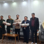 " بازدید مدیریت محترم شبکه بهداشت از خانواده دارای فرزند سه قلو در روستای کبریت "