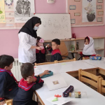 برگزاری برنامه‌های آموزشی و معاینه دهان و دندان